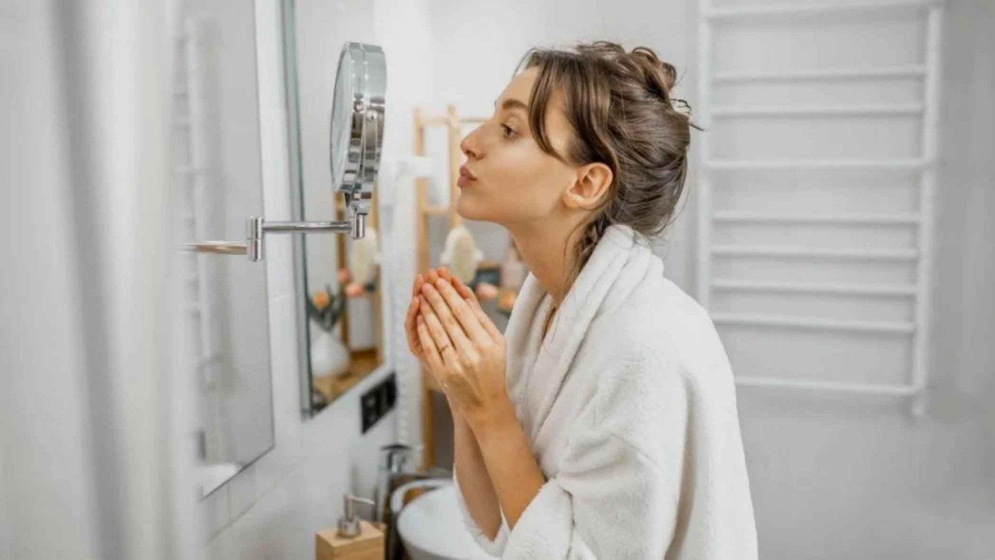 Hormonal Acne - Pourquoi! - French Beauty Co.