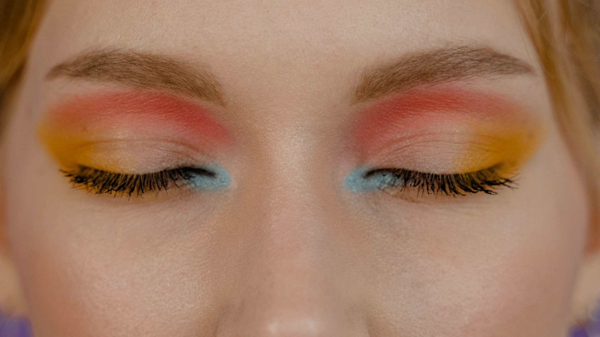 Unleashing Creativity The Art Of Experimenting With Makeup And Vibran Unleashing Creativity The Art Of Experimenting With Makeup And Vibran