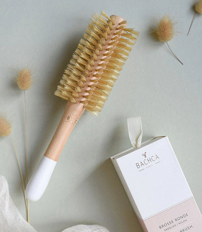 010 Wooden Round Brush with Boar bristles