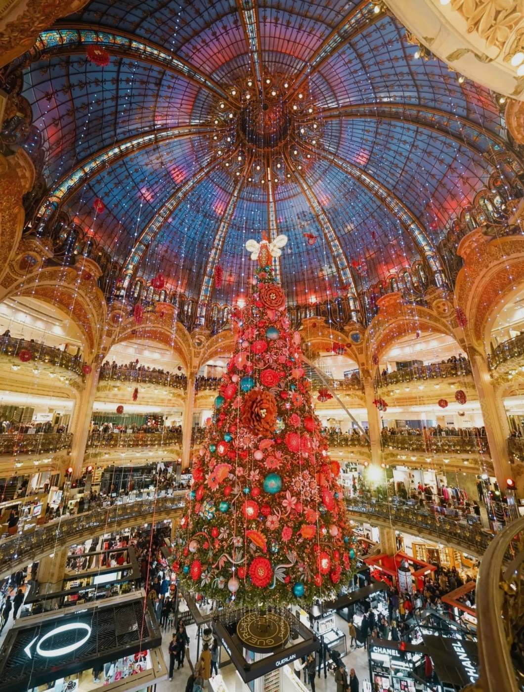 Christmas in Paris, French Beauty Co.