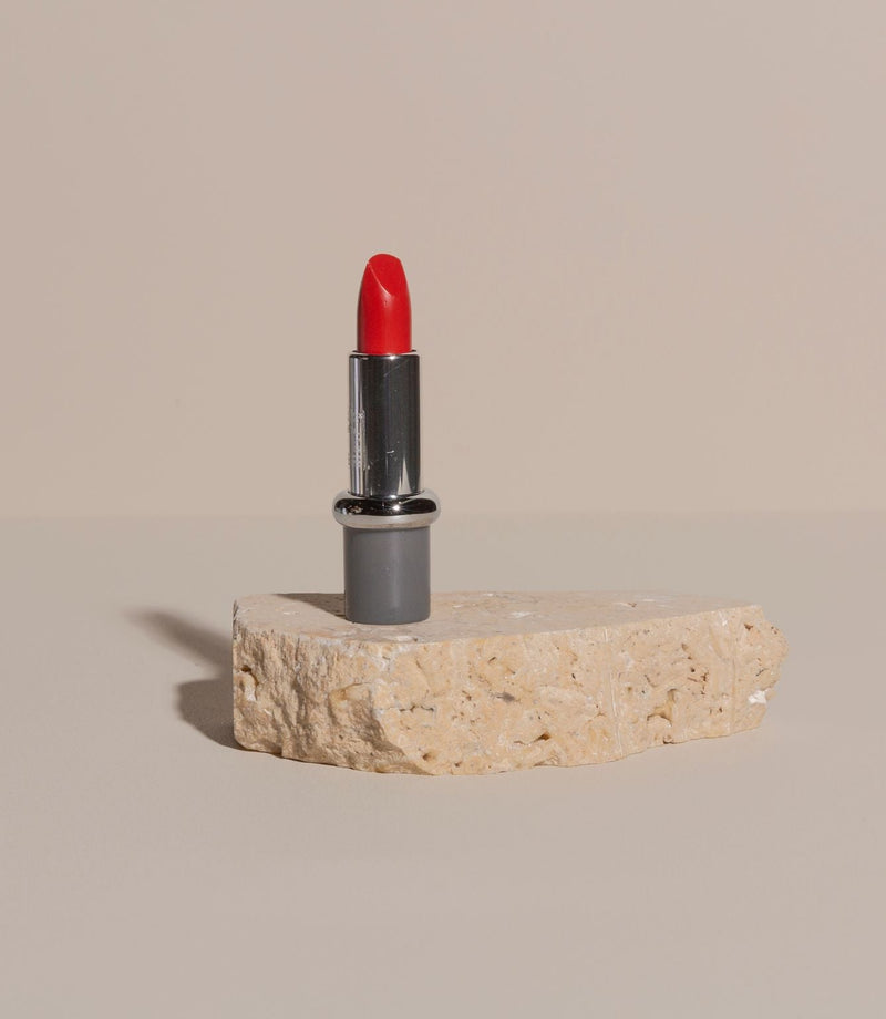 Lipstick with Prolip - Red Blush Passion (675) 4g